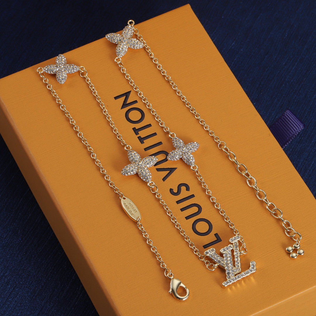 X1X34E606X  Popular   Necklaces