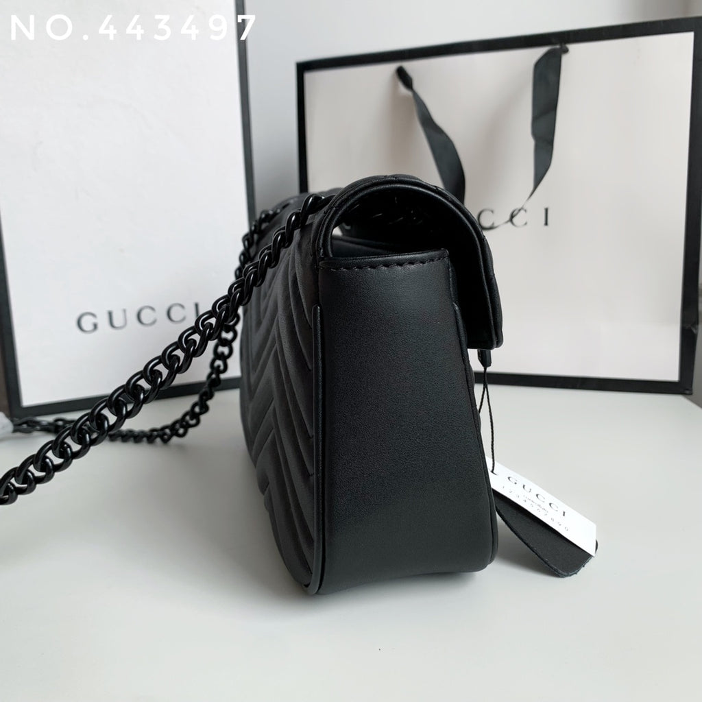 B1P36B69 Popular leather bag
