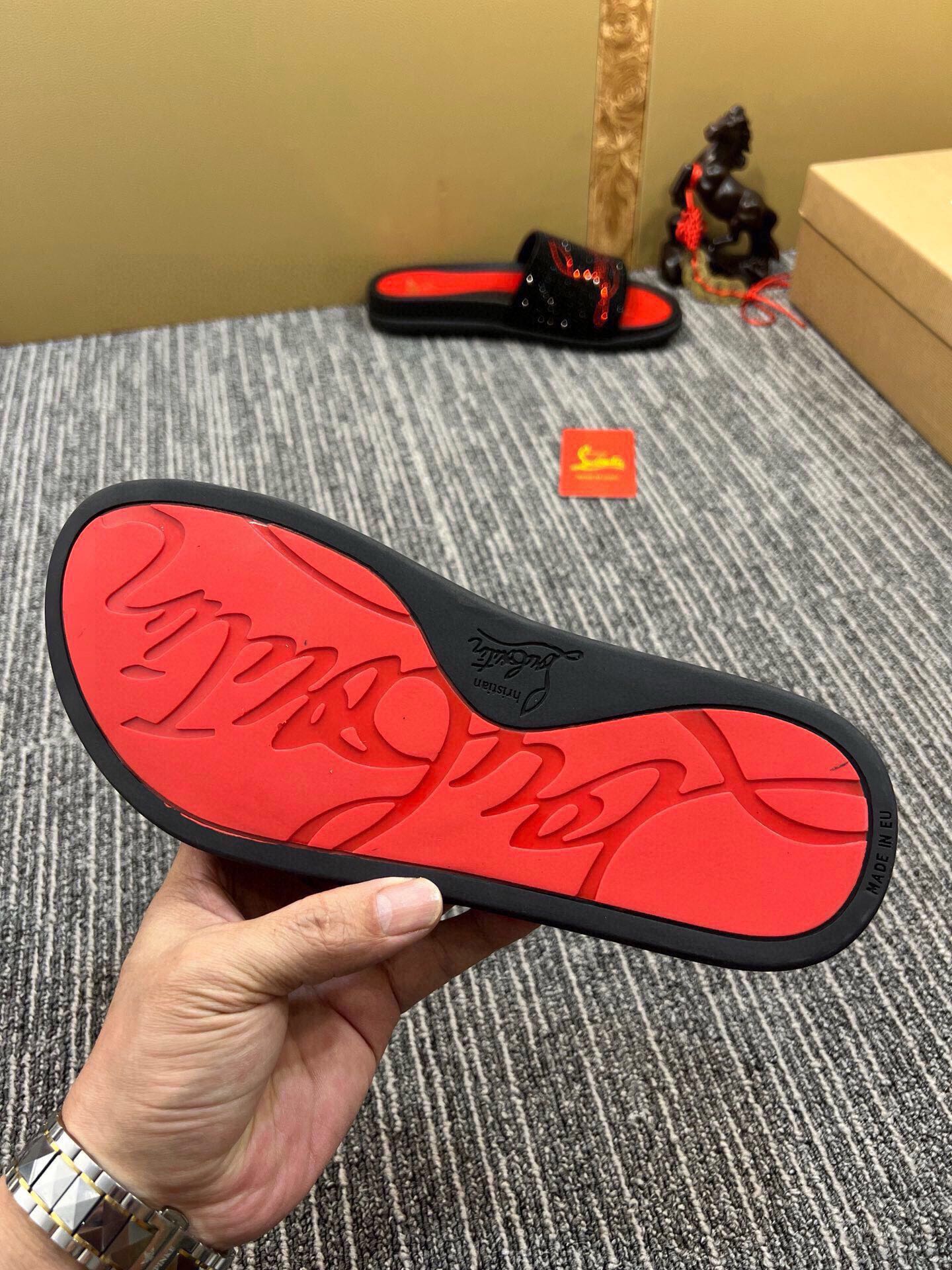 Z5ZA128 Popular slippers