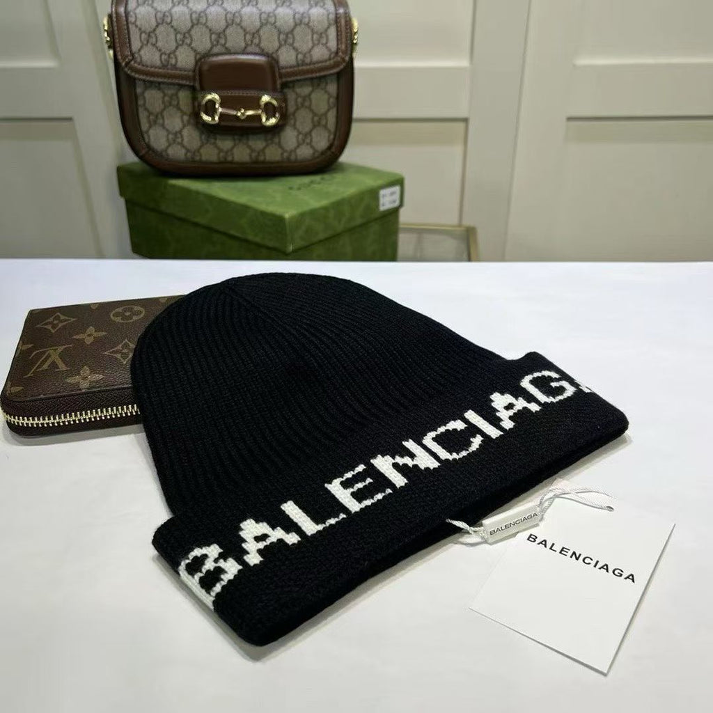 M1R86J86 Popular hats