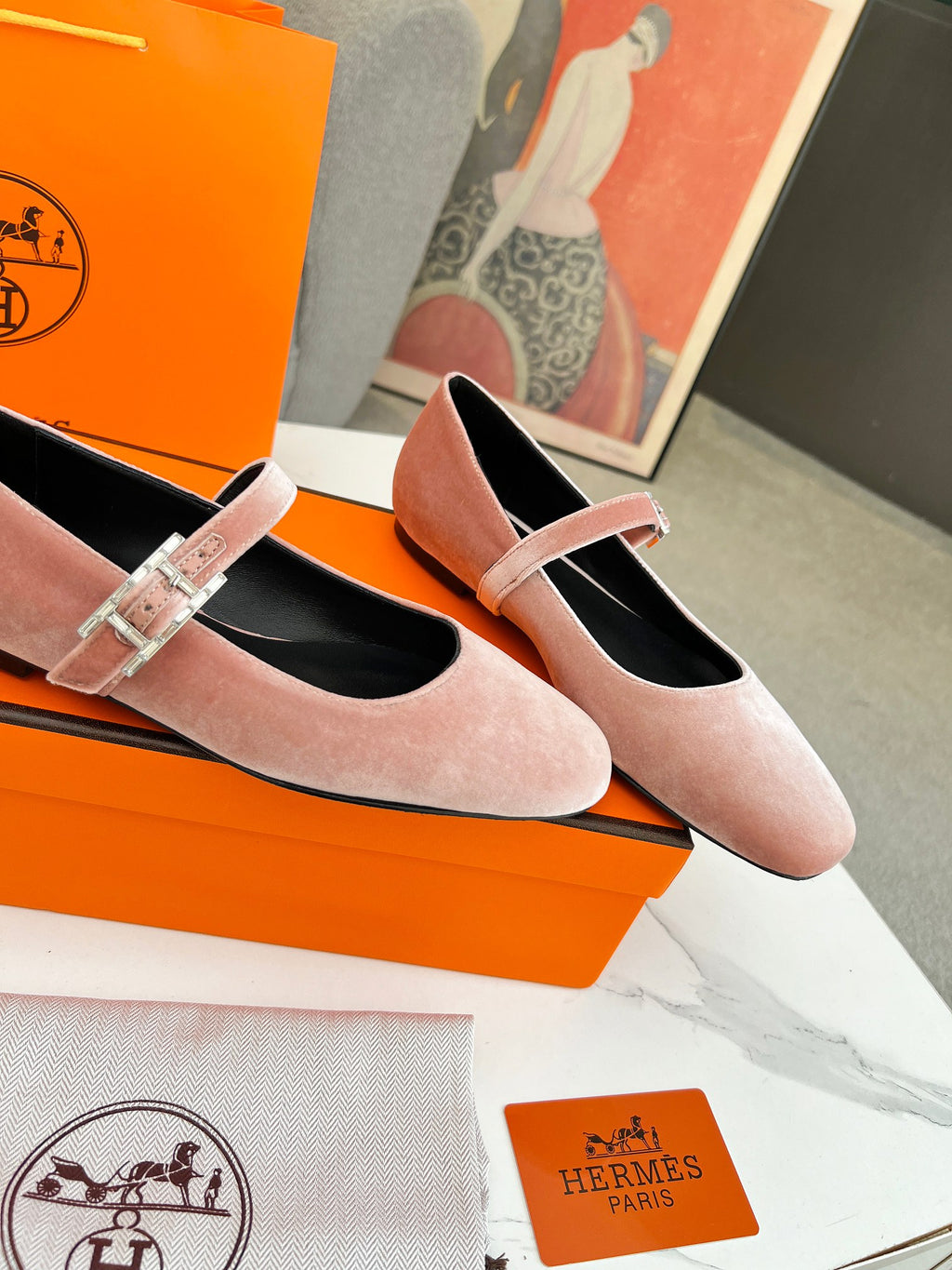 Z2Z85H49  Popular leather Shoes