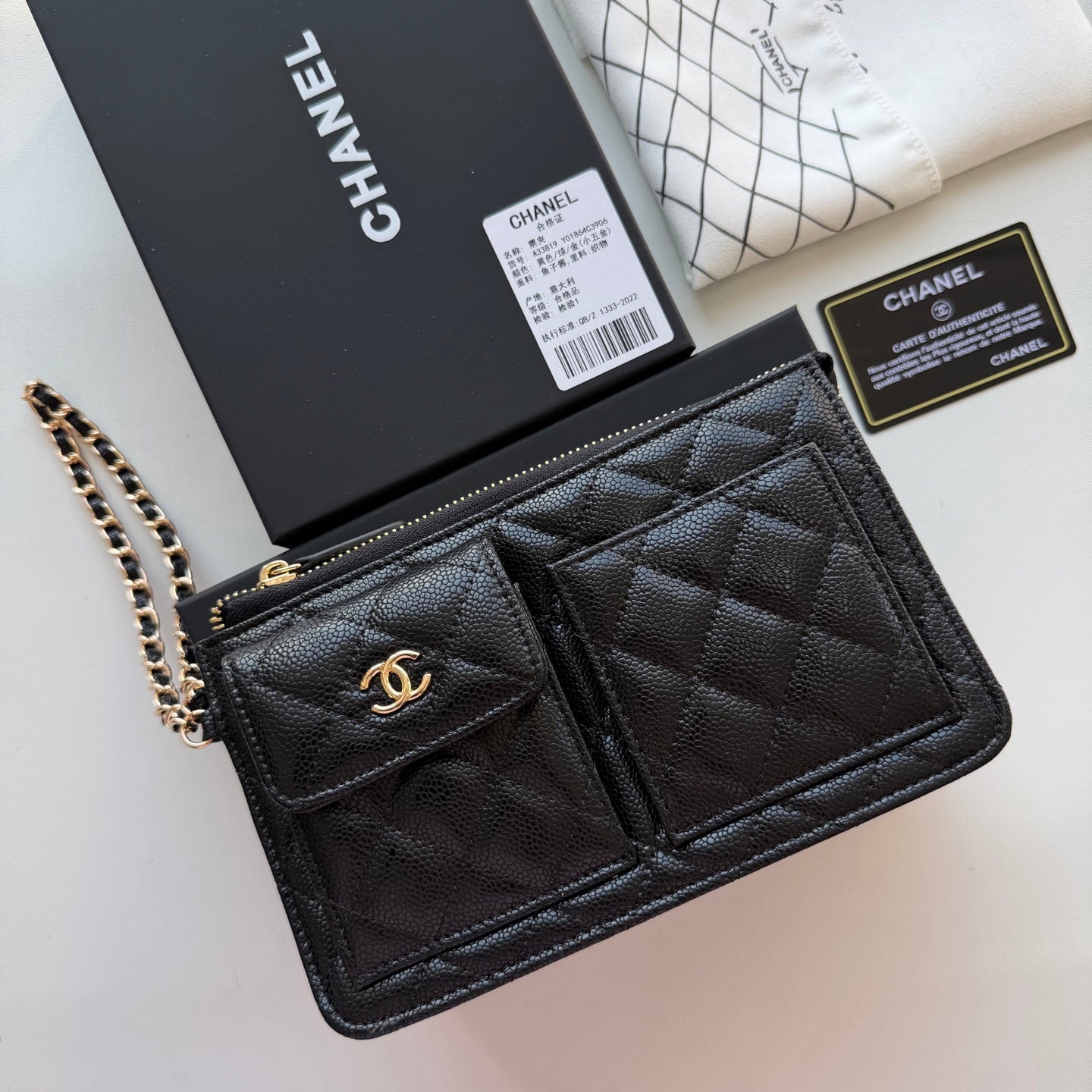 B1P46C21 Popular leather bag