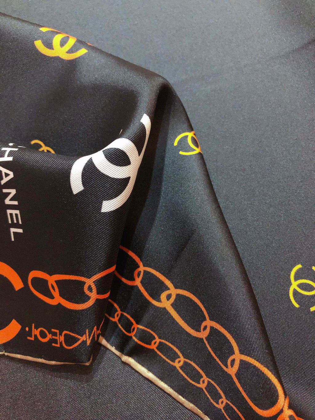 W1N46C13 Popular Silk Scarve