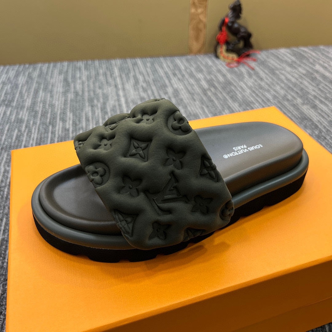 Z5YE116 Popular Slippers