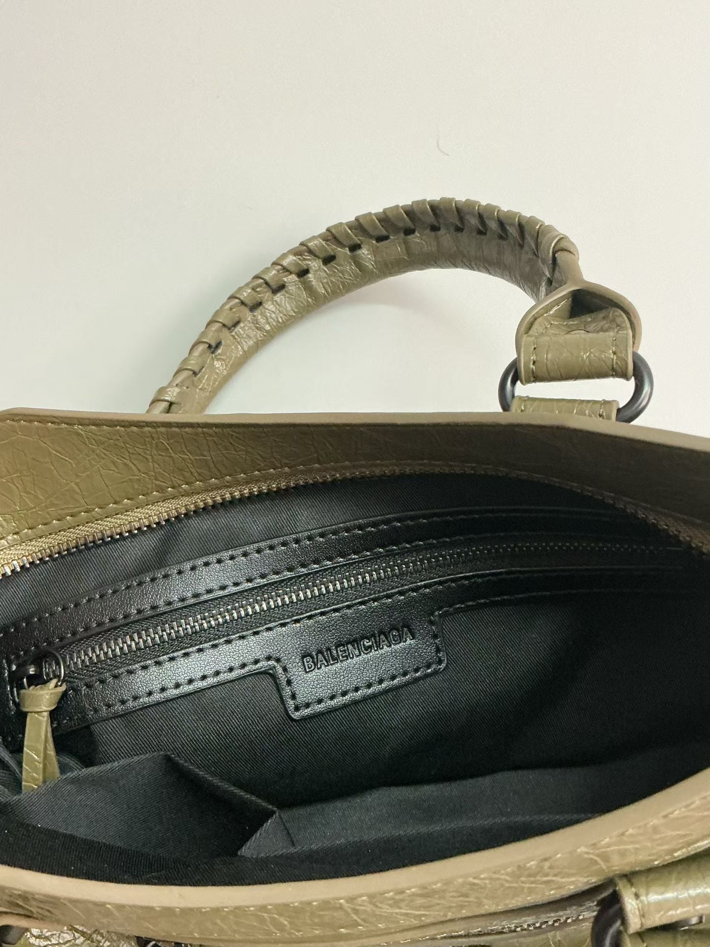 B1P36J115 Popular leather bag