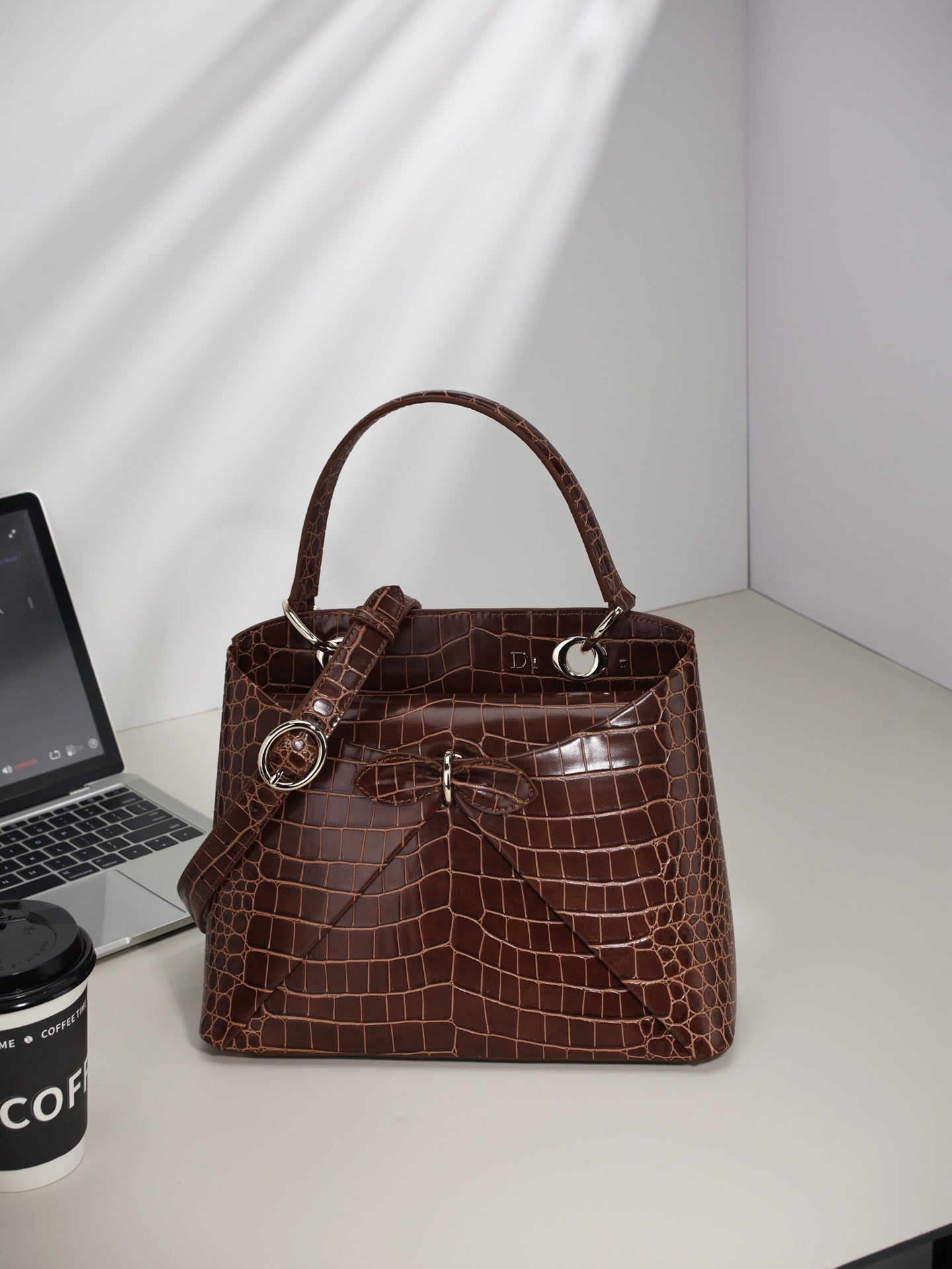 B1P36D90 Popular leather bag