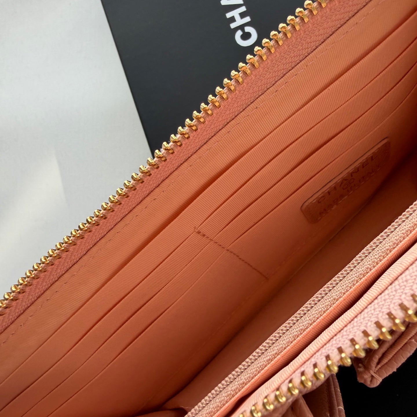 B1P46C23 Popular leather bag