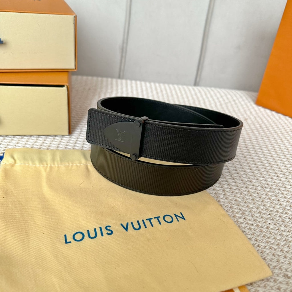 P1Q64E136 Popular  High quality belt With full package