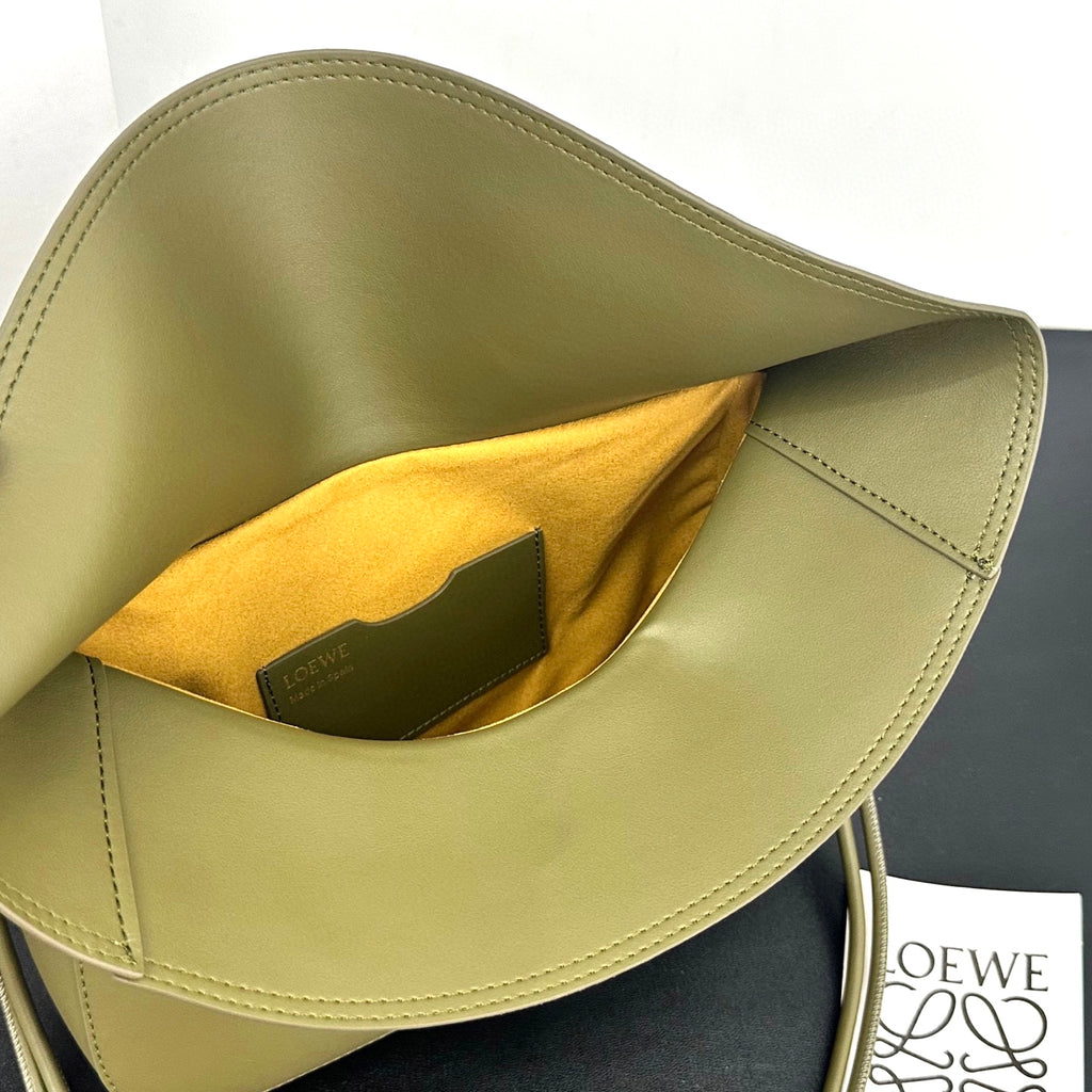 B1R66A11 Popular leather bag