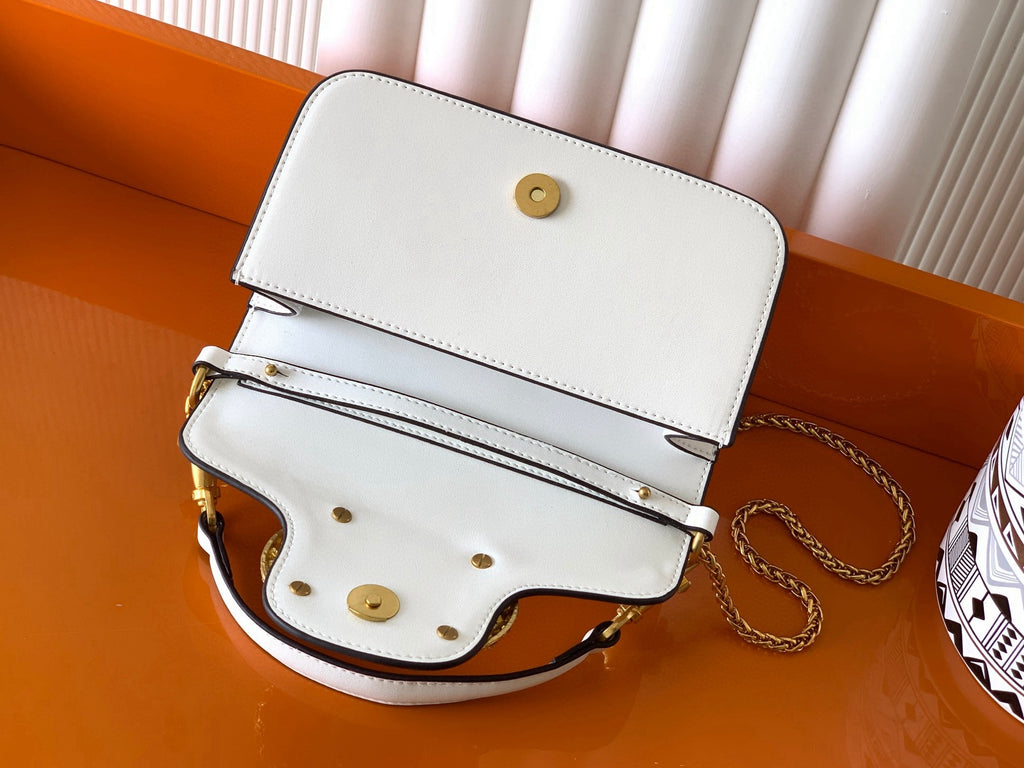 B1P36A30 Popular  leather bag