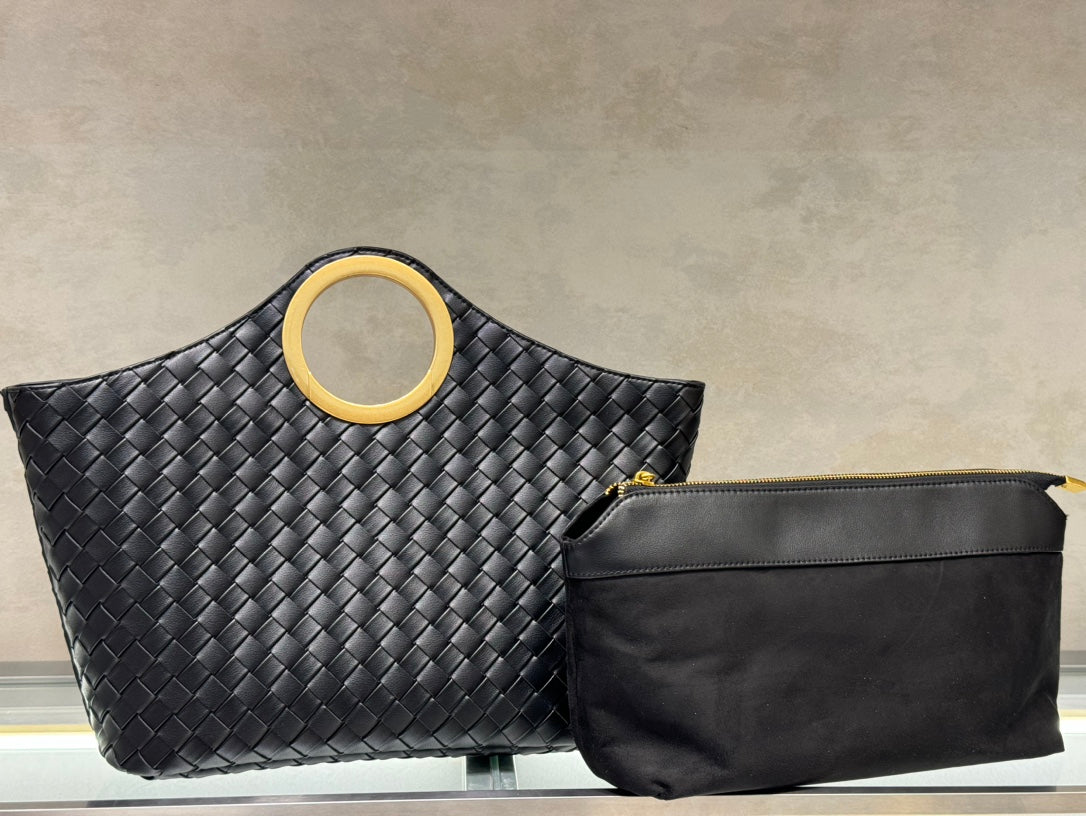 B1X104A70 Popular   High quality leather bag
