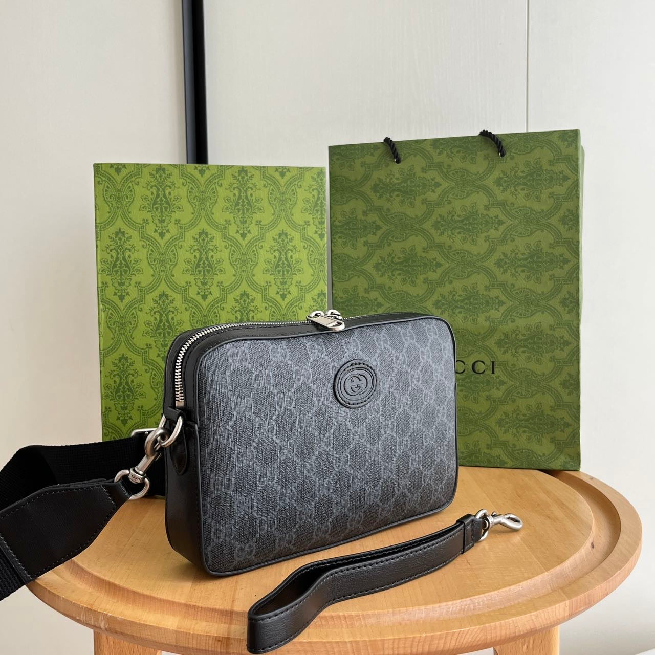 B1X44B419 Popular leather bag