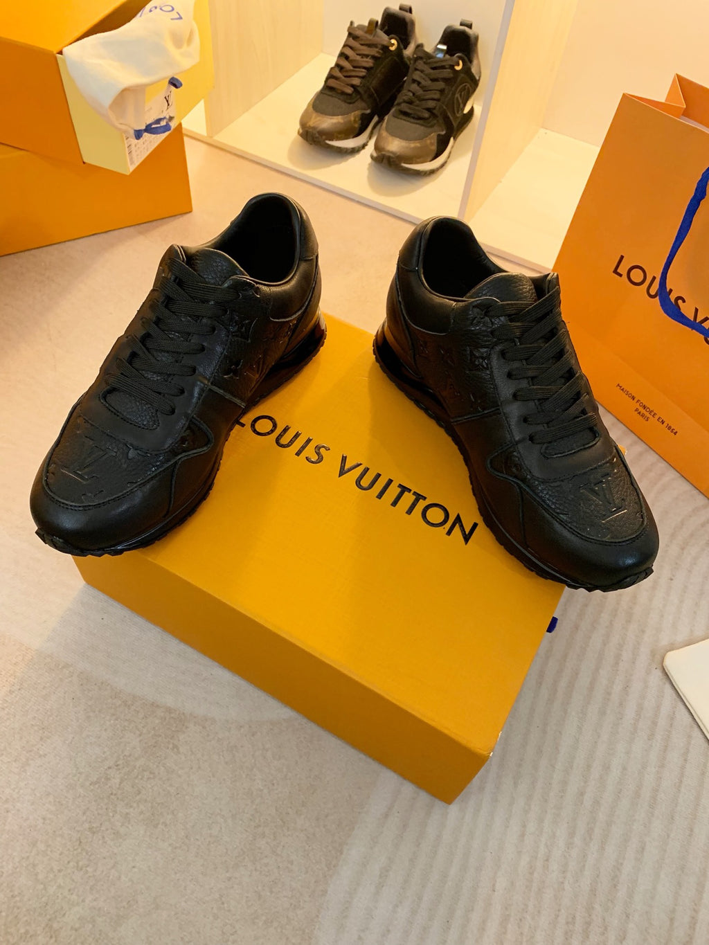 Z2Q95E101 Popular high-quality  shoes
