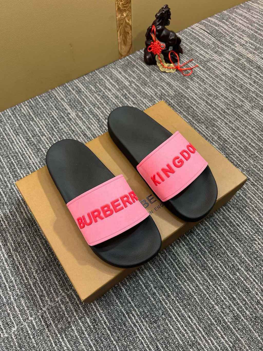 Z5Z35R255 Popular Slippers