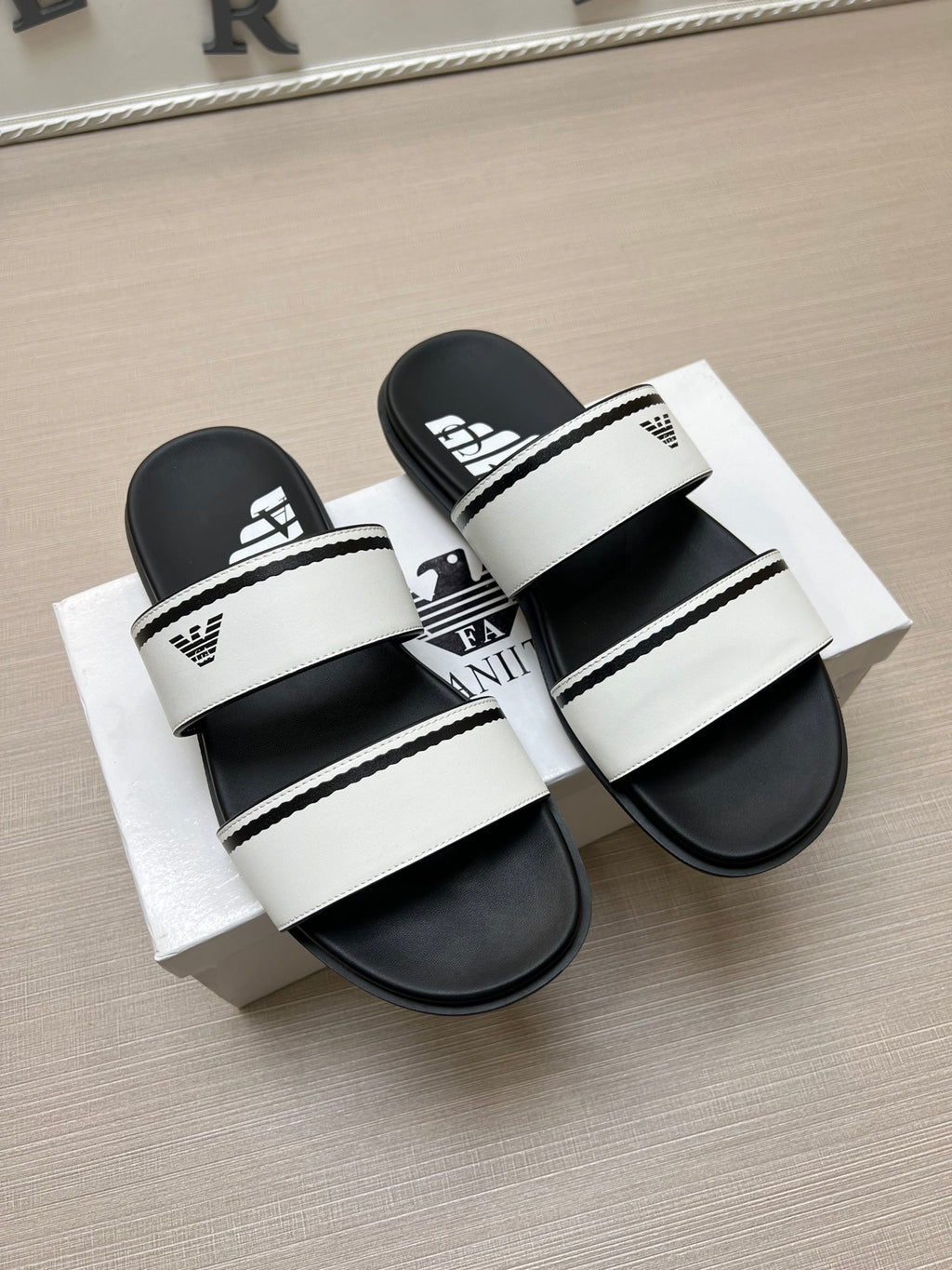 Z5ZA103 Popular slippers