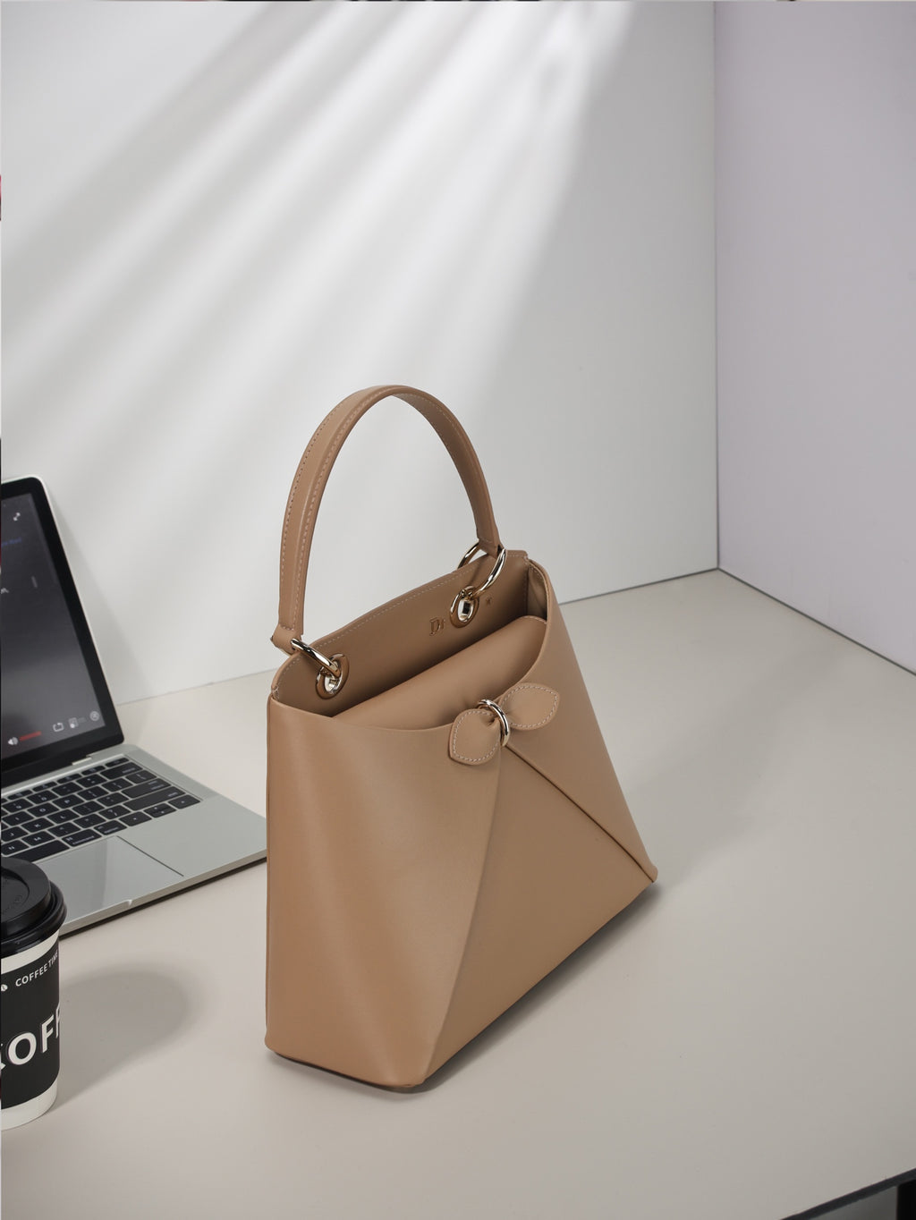 B1P36D89 Popular leather bag