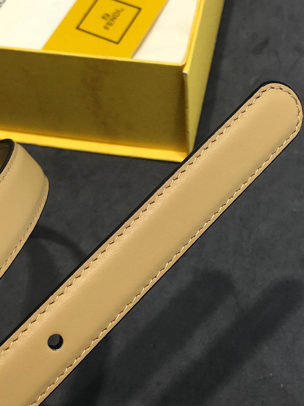P1Q64F76 Popular  High quality belt With full package