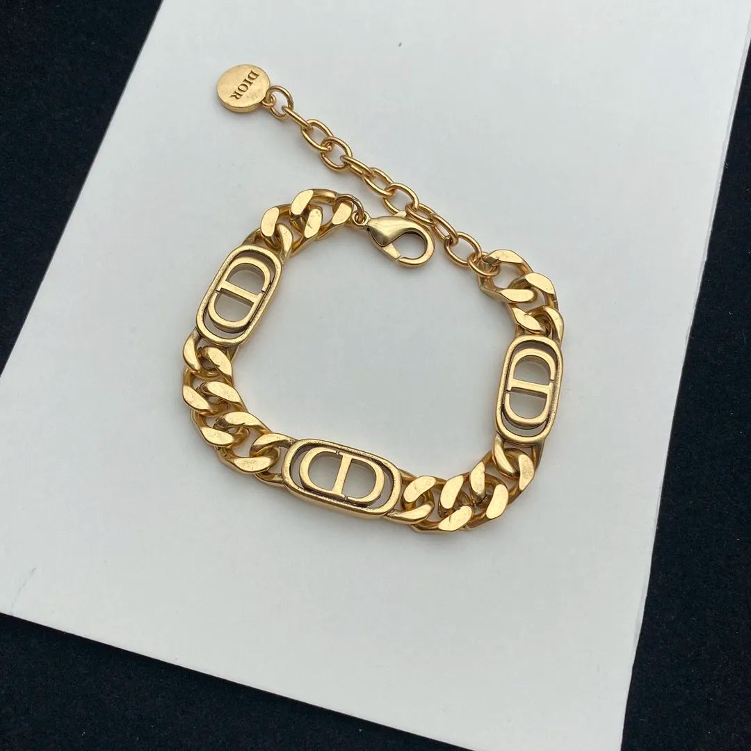 X1Z64D560X  Popular   Earrings Bracelets Necklaces