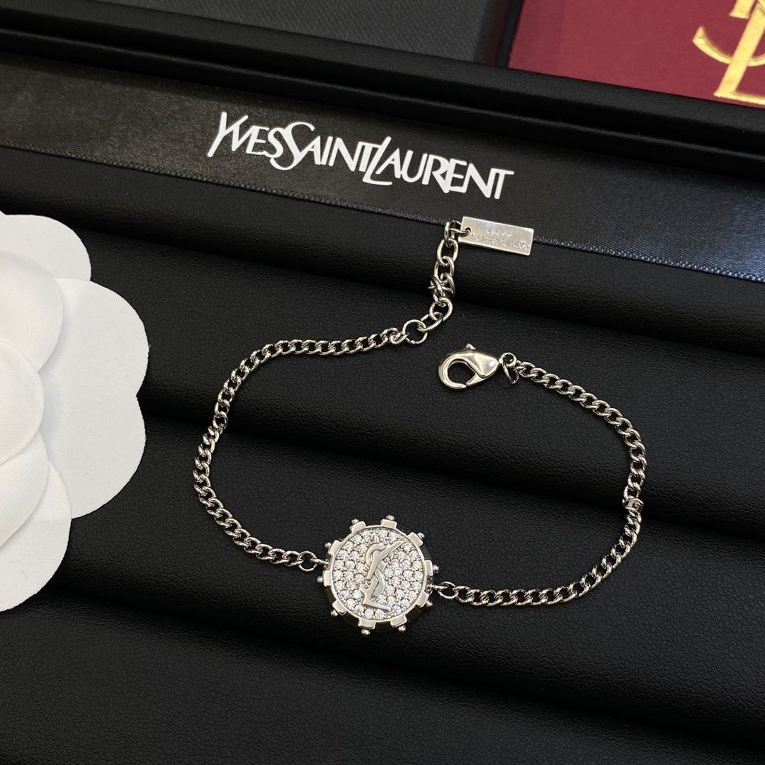 X1Q85SL345X Popular Necklaces. Bracelets. Earrings