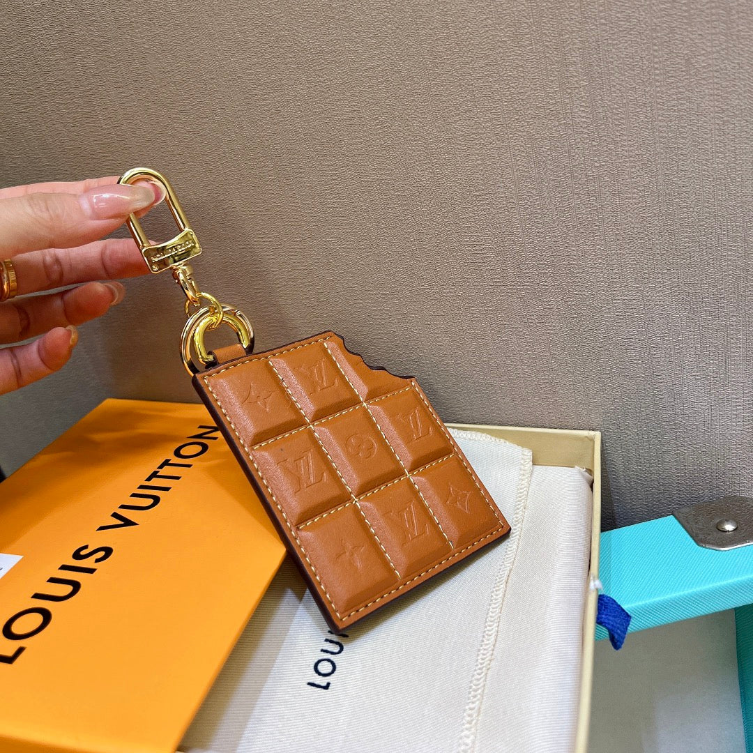 A1Z105E35 Popular bag 's charms accessories