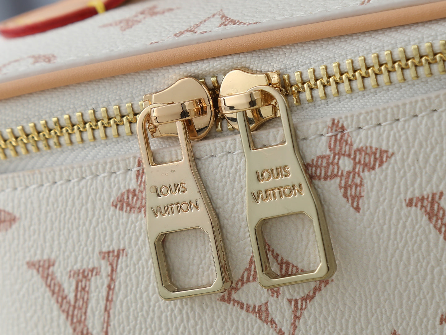 B1P76E3 Popular leather bag