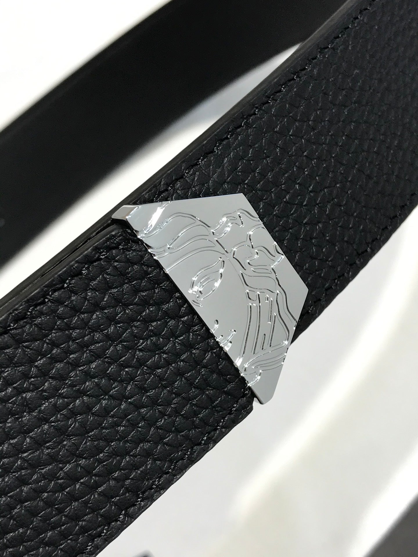 P1Q64V84 Popular  High quality belt With full package