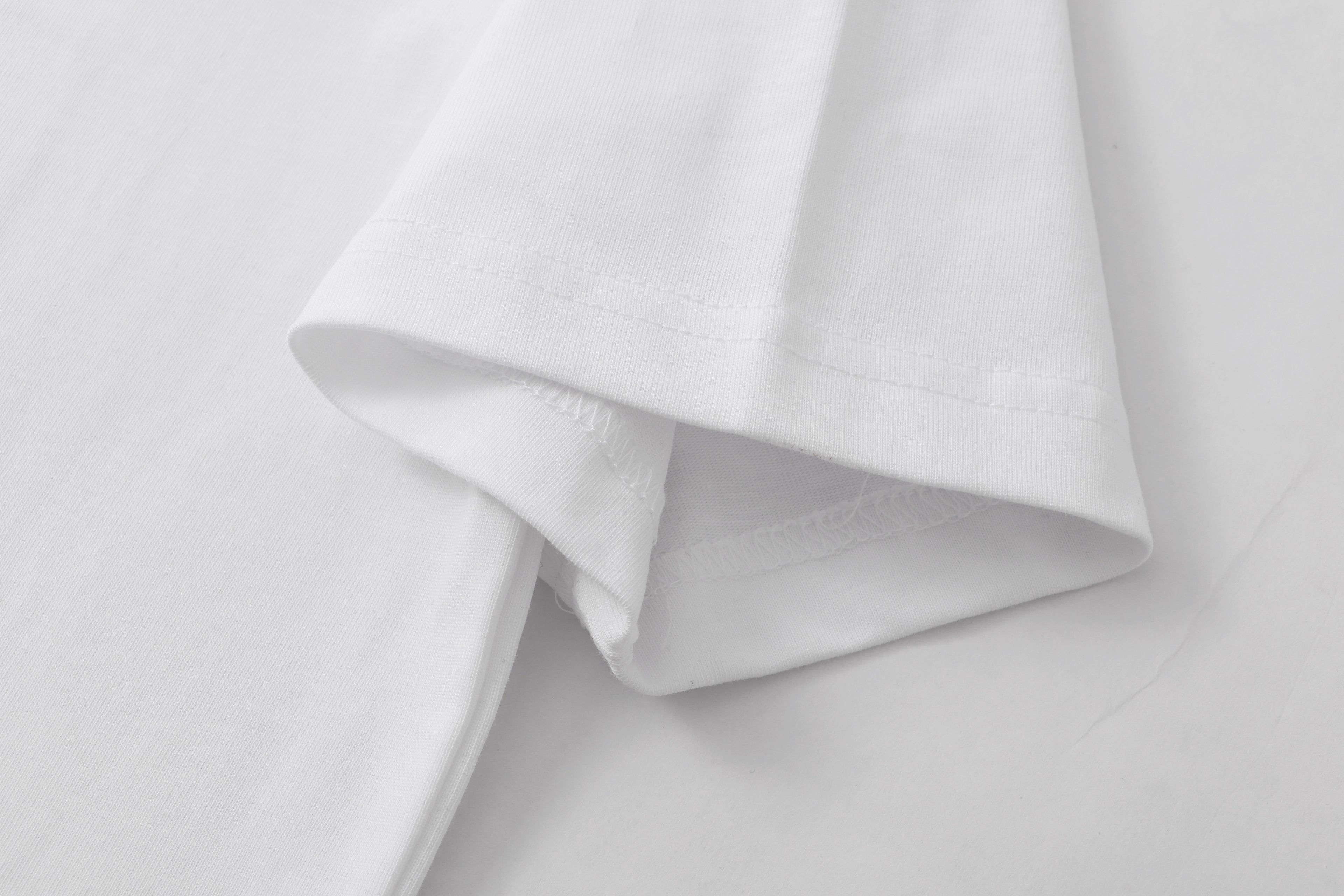 U1P36A4 Popular T-shirts
