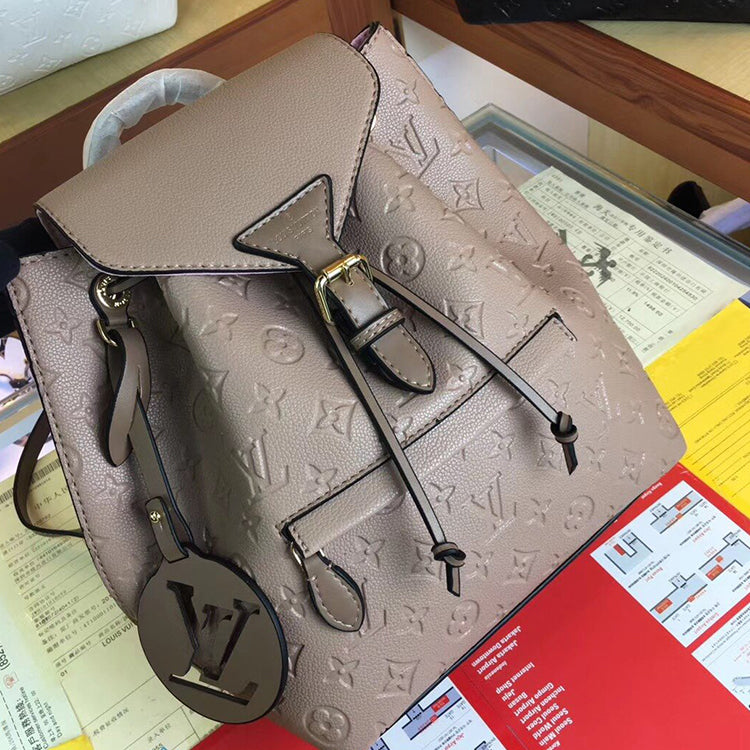 B1P20E6 Popular  leather backpacks
