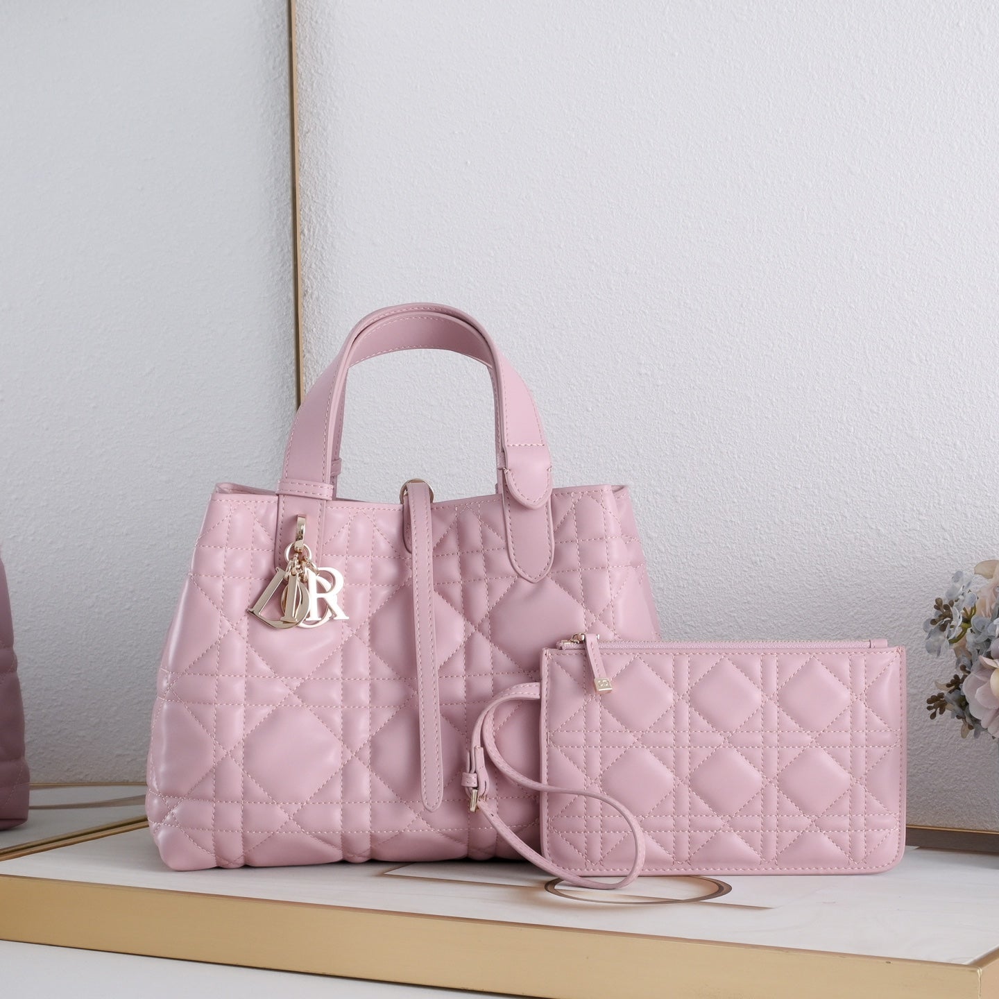 B1R76D40 Popular leather bag