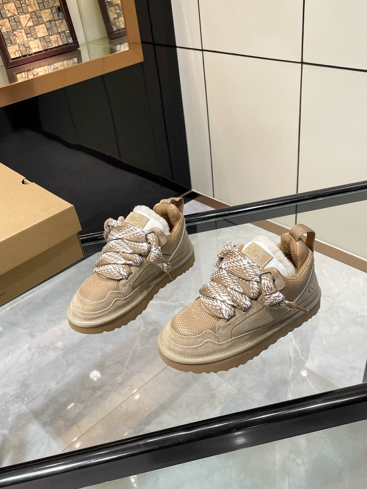 Z2Q105U262 Popular high-quality Shoes