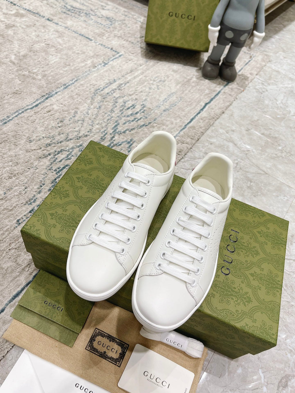 Z2Q105B198 Popular high-quality Shoes