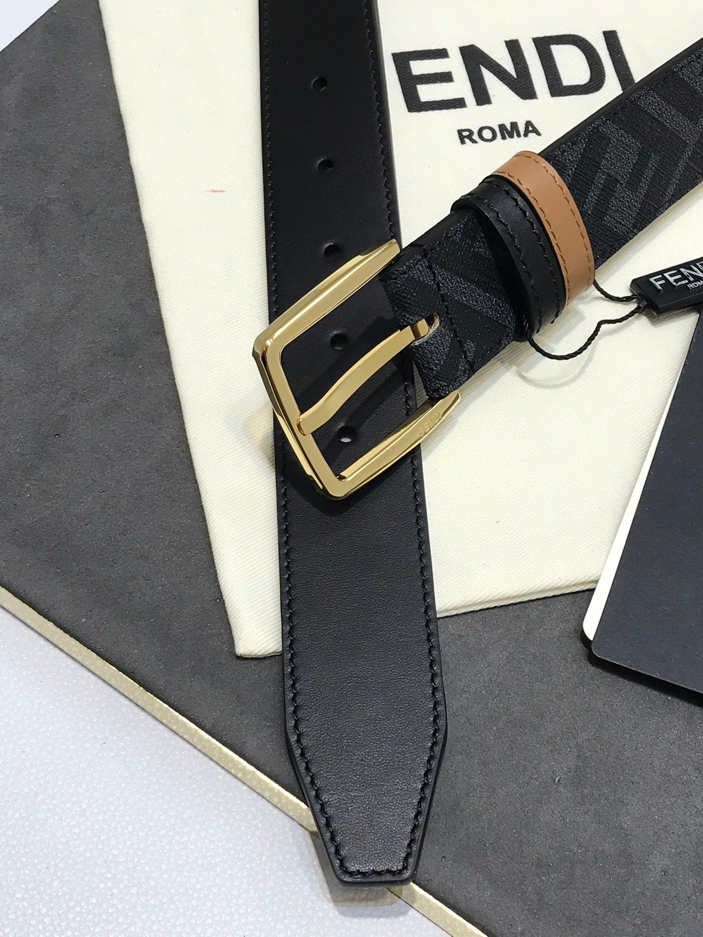 P1Q64F79 Popular   High quality belt With full package