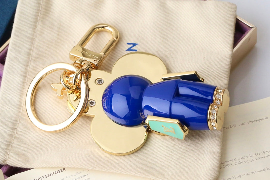 A1Z84E66  Popular key closure