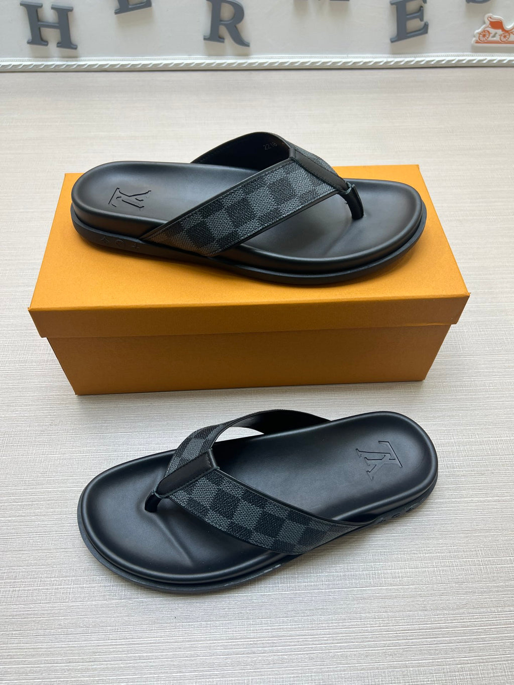 Z5ZE59 Popular slippers