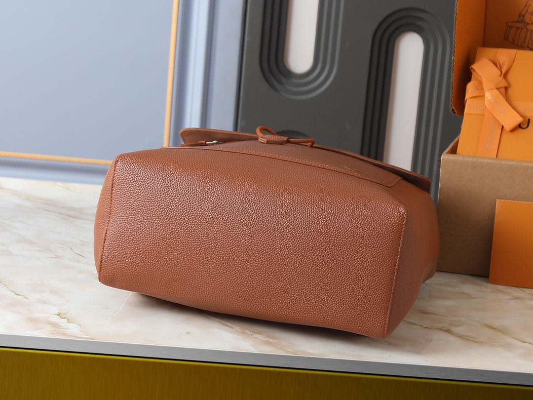 B1P46E41 Popular leather bag