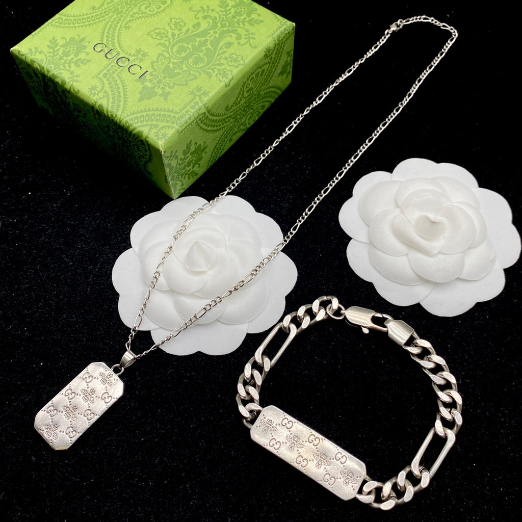 X1R75B46X Popular    Necklaces . Bracelets .