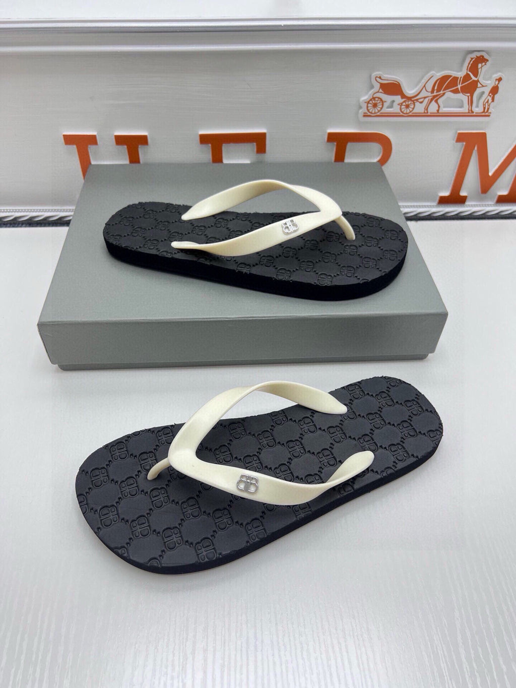 Z5Z35J297 Popular Slippers