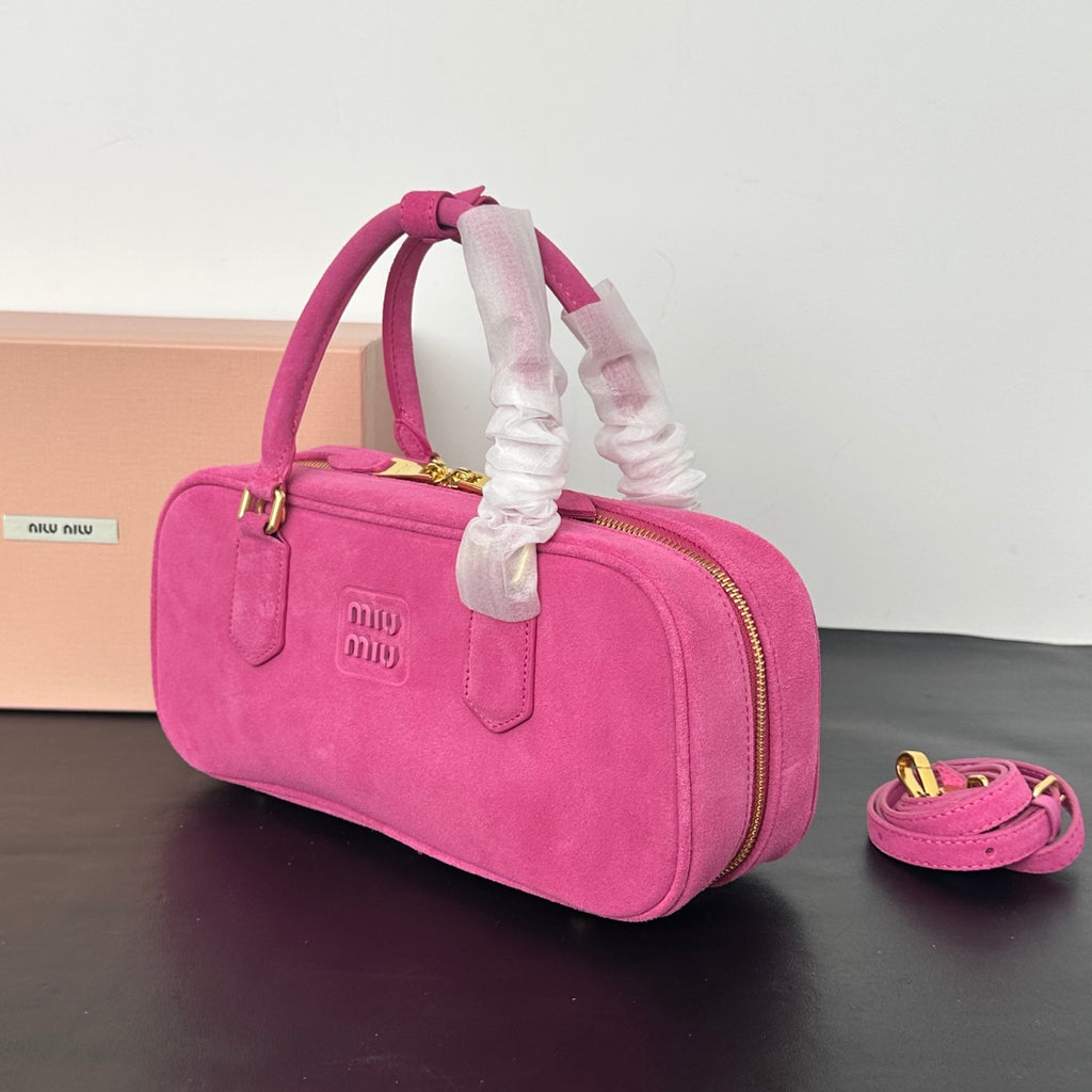 B1P46A153 Popular leather bags