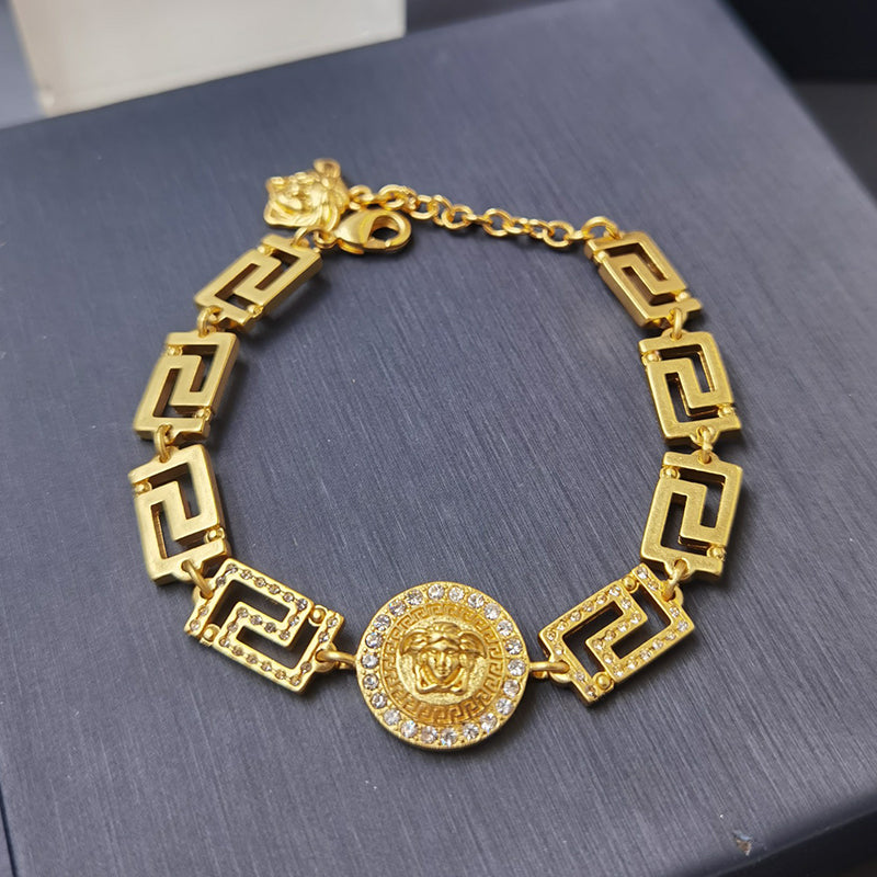 X1B12V466X  Popular Bracelets. Earrings. Necklaces