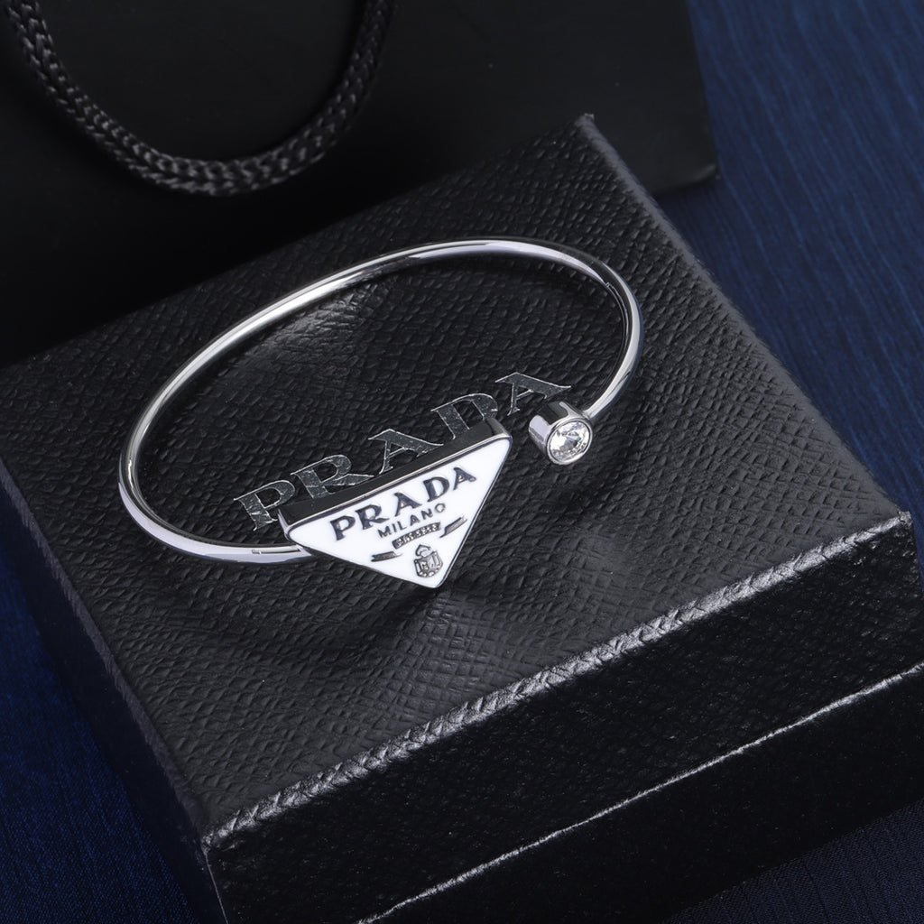 X1Y83PD68K  Popular Bracelets