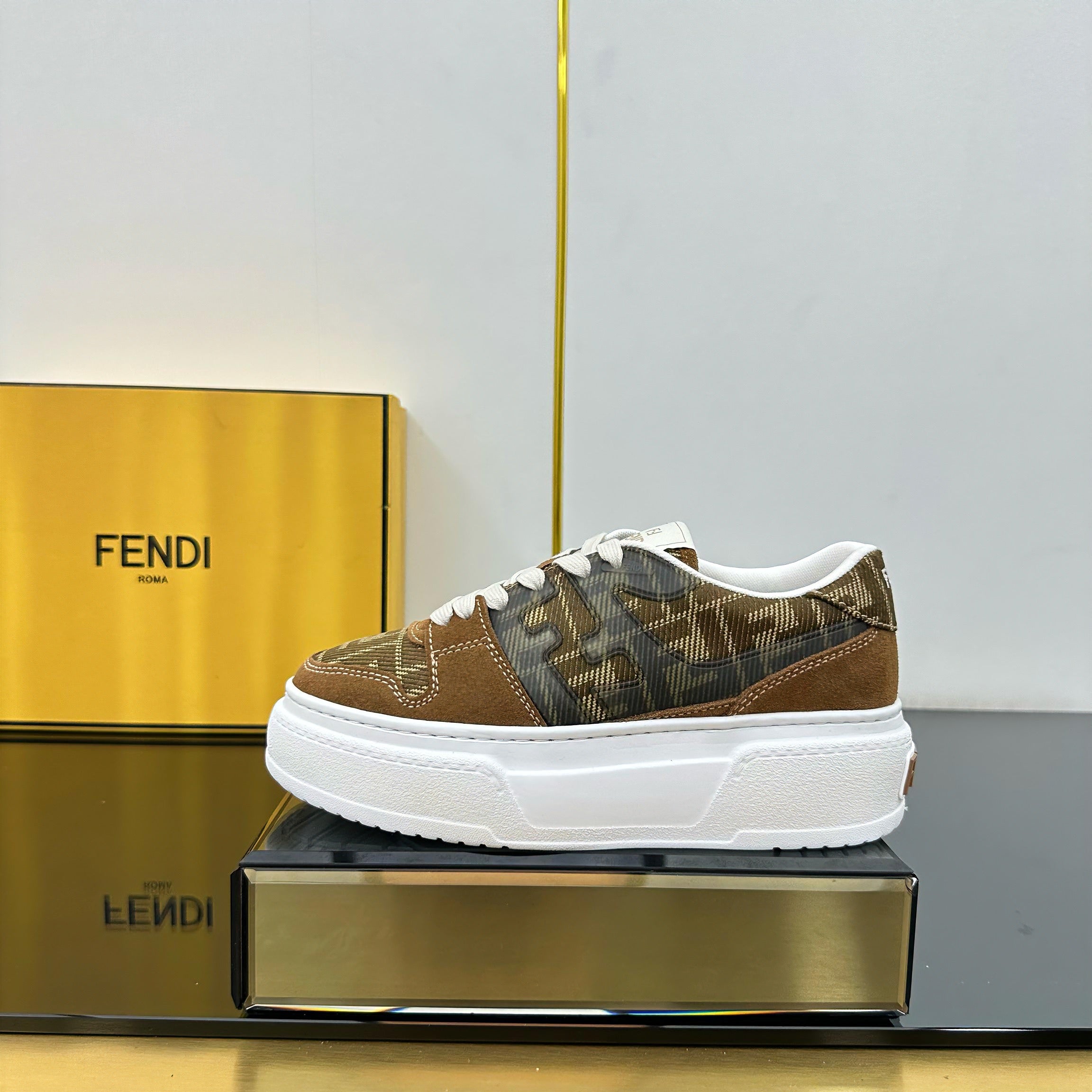 Z2Q105F418 Popular high-quality Shoes