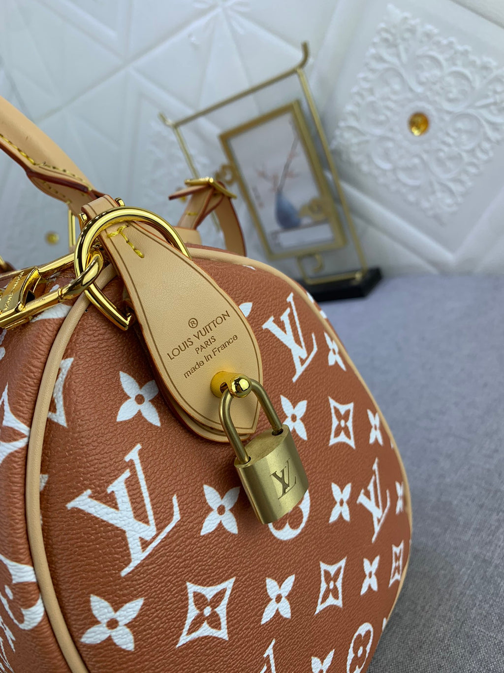 B12X44E268 Popular  leather bag 