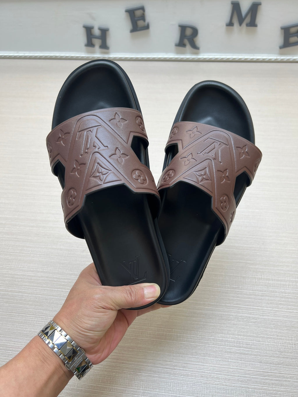 Z5ZE66 Popular slippers