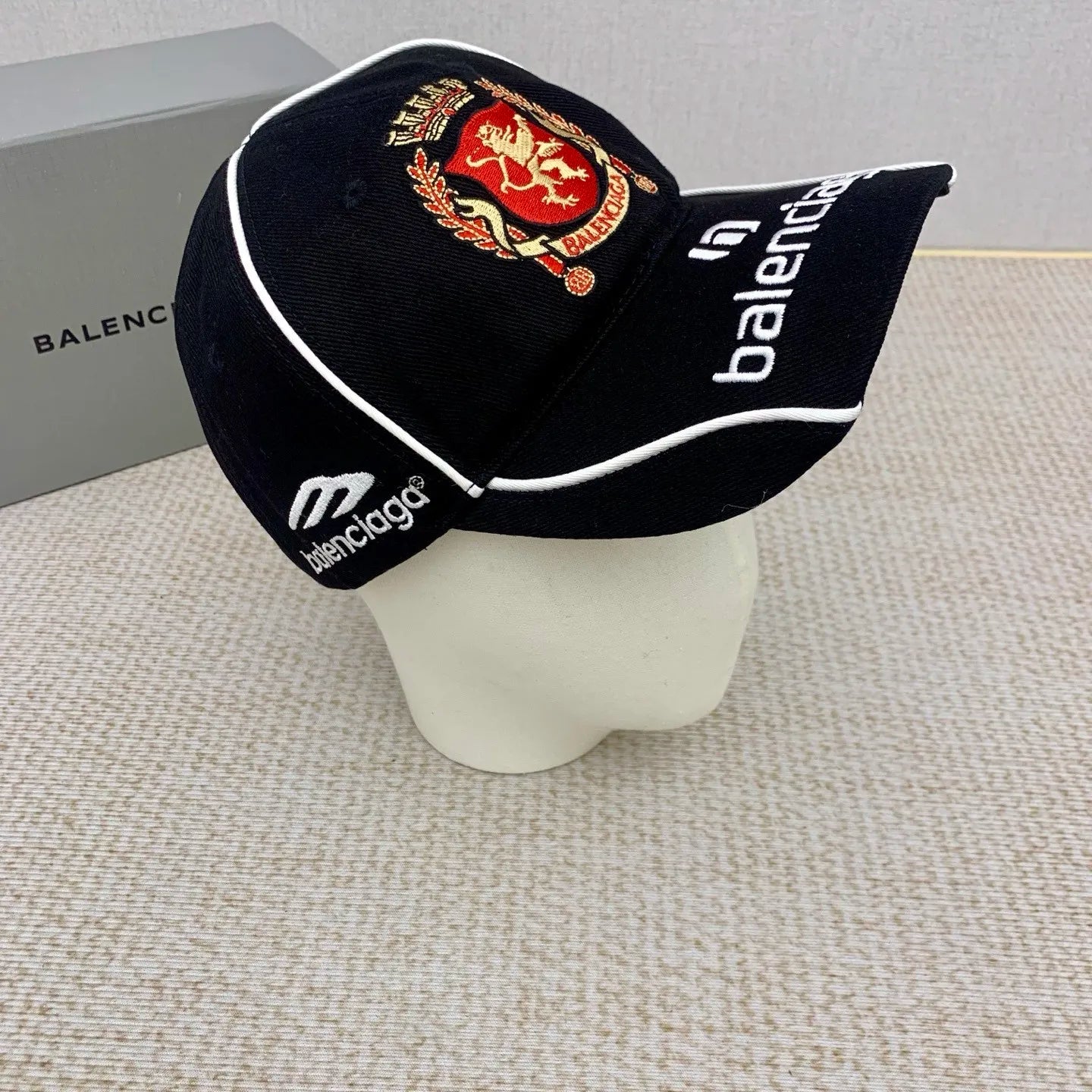 M1Q45J49 Popular hats