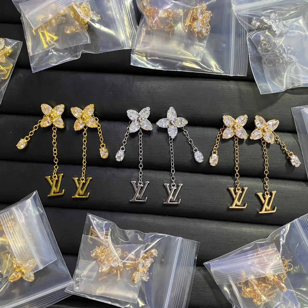 X1Z94E627E Popular  Earrings