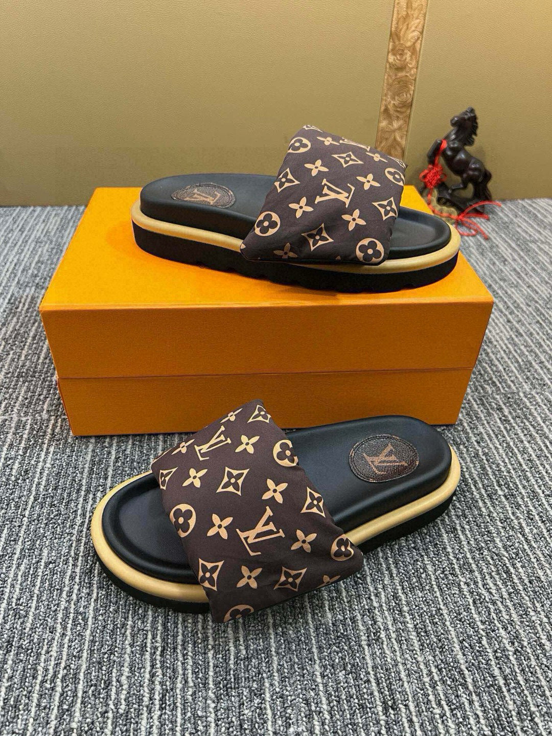 Z5QE12 Popular Slippers