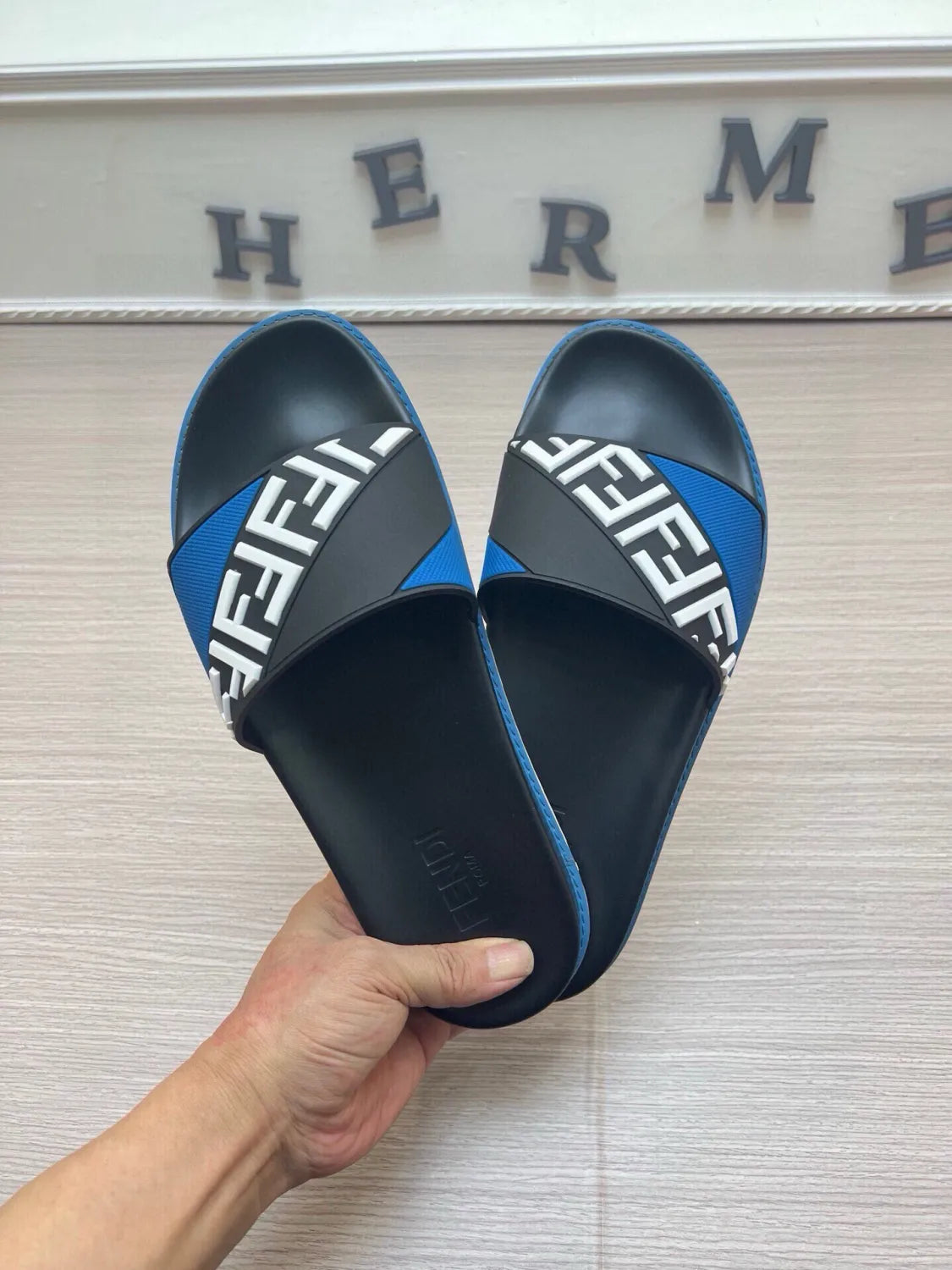 Z5Z35F283 Popular Slippers