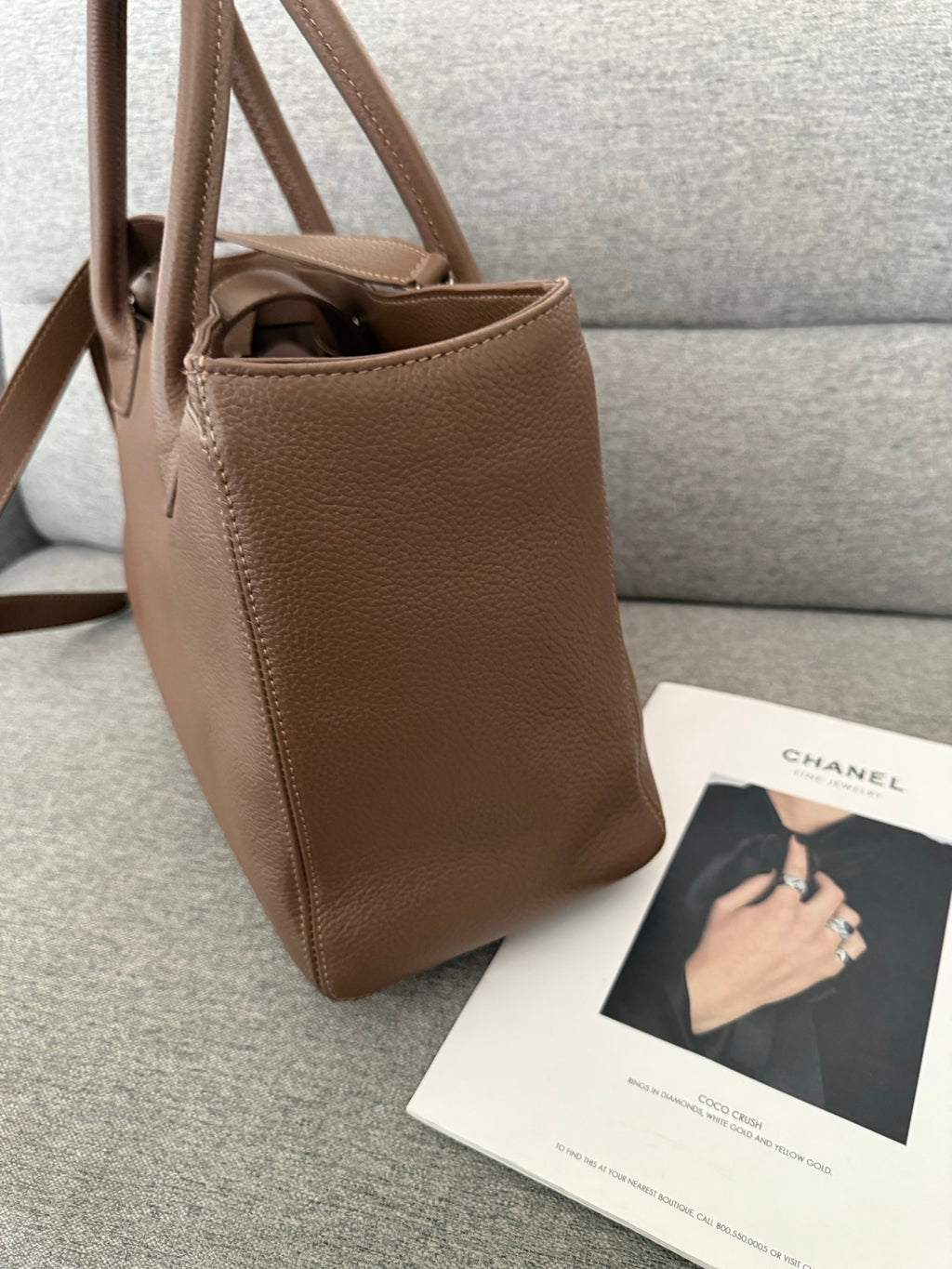 B1R76C37 Popular leather bag