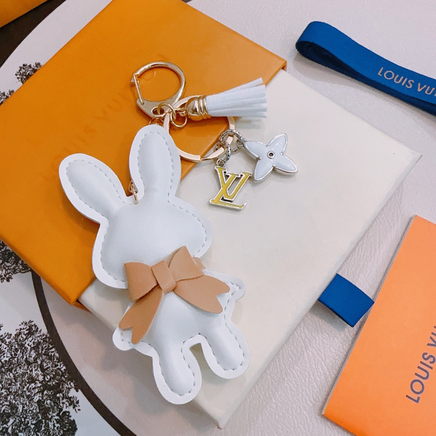 A1Z105E88 Popular bag 's charms accessories