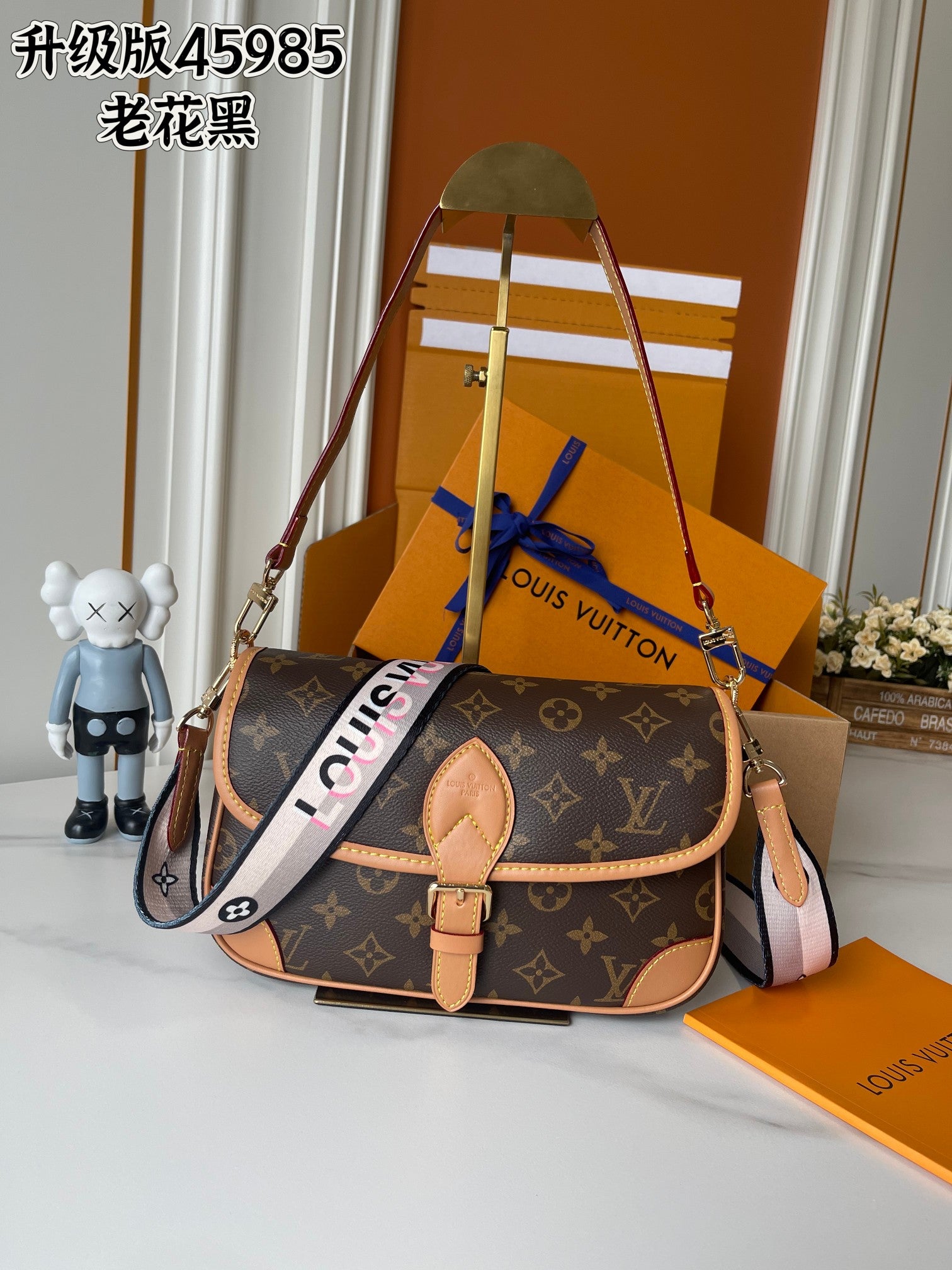 B1P36E38 Popular leather bag